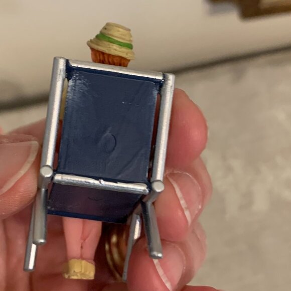 Lemax Summertime 4th of July Figurines "Lounging Around" #83370 Retired - Picture 4 of 7